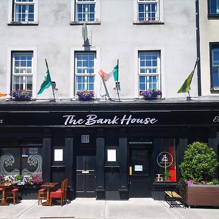 Bank House Guesthouse バンドラン エクステリア 写真
