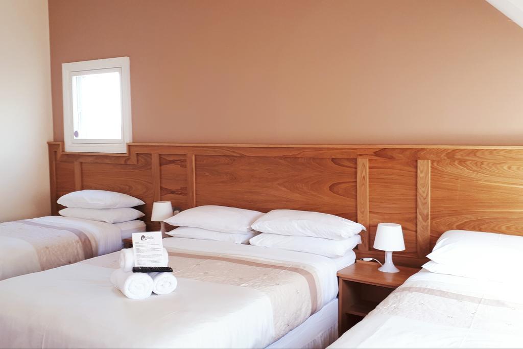 Bank House Guesthouse バンドラン エクステリア 写真