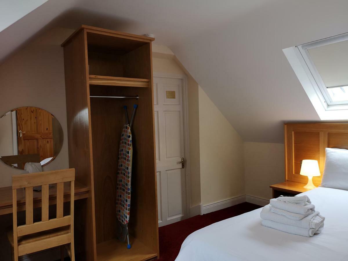 Bank House Guesthouse バンドラン エクステリア 写真